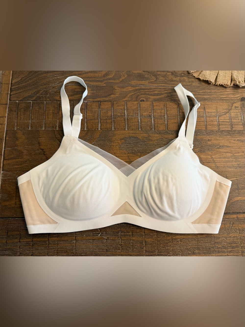 Honeylove Seamless Bra in Light Cream with Tulle Insets